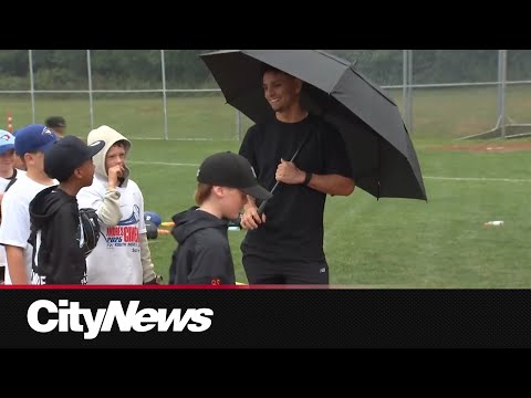 Blue Jays' Andrés Giménez Hosts Special Camp in Toronto