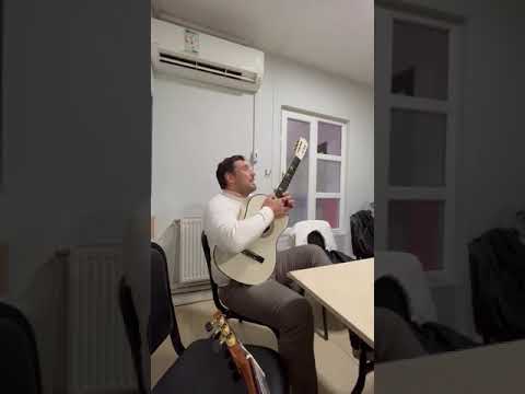 Sanki mutluluğumuz geri gelecek gibi.. #trend