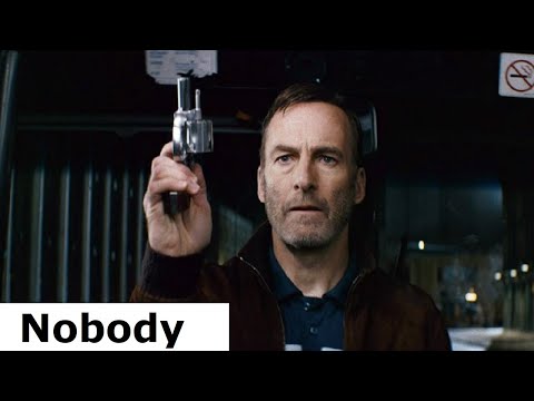 Soldat reagiert auf "Nobody" Kampfszene im Bus