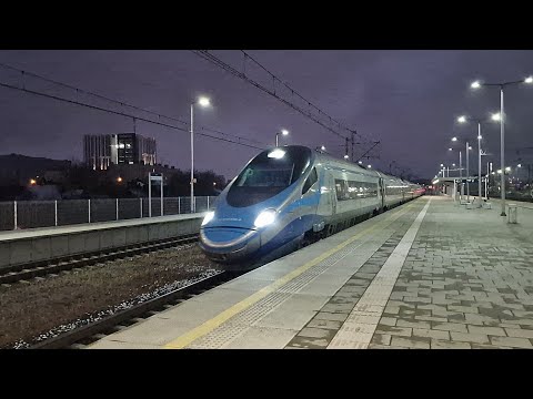 ED250-014 jako EIP z Rzeszowa Gł. do Gdyni Gł., mija stację Rzeszów Zachodni 18.11.2022