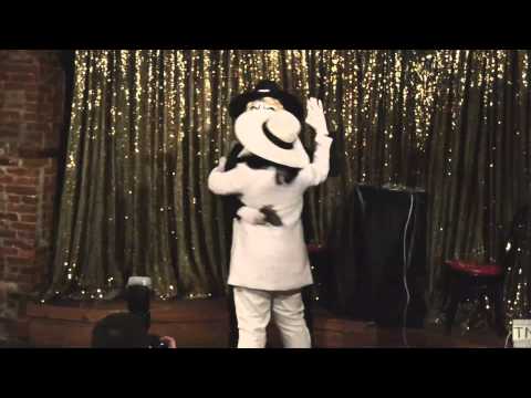 Aida Bummcake and Mary Vice: Spy Vs Spy