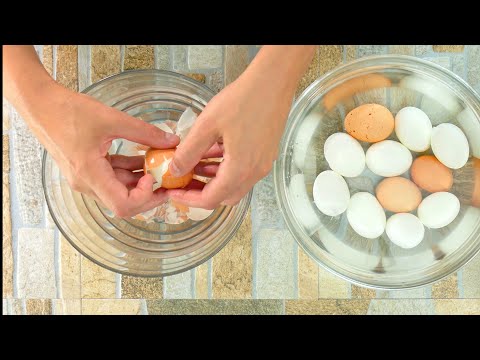 100-Year-Old Trick To PEELING Hard-Boiled EGGs 🥚