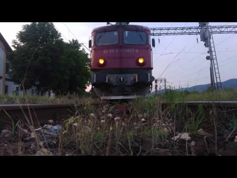 Tren calatori Subcetate - filmare de sub tren(4K)