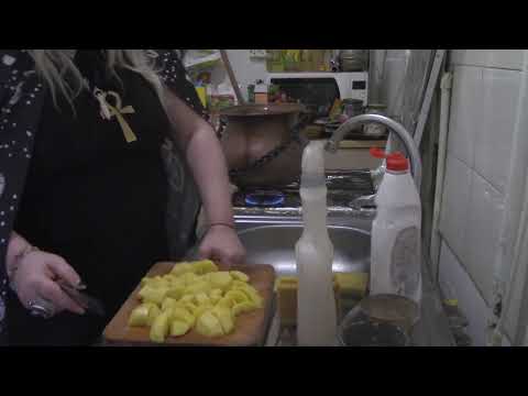 Using Witchcraft to Create Enchanted Recipes.Unlocking the Mysteries of Witches' Brew