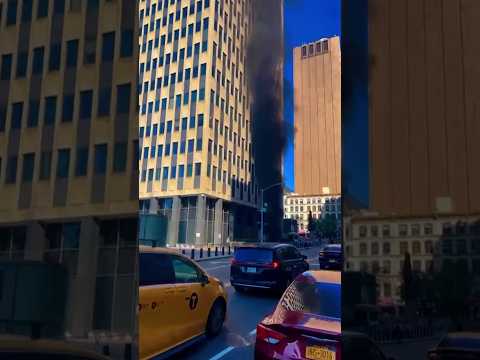 Suspect accused of setting fire outside NYC federal building