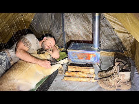Das verrückteste Regen-Camping im Gewitter! - Solo-Camping bei starkem Regen und Regensturm