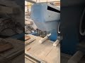 Riproduci video