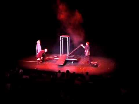 Rouleau compresseur par Hugues Protat