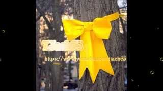 Tony Orlando and Dawn - tie a yellow ribbon (Lyrics)