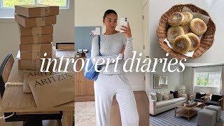 INTROVERT DIARIES | aritzia haul, baking english muffins, homegoods finds, and living room home tour