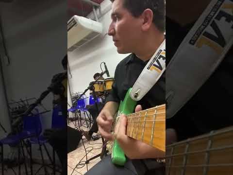 Ele virá no meio da noite - Ramon Pereira