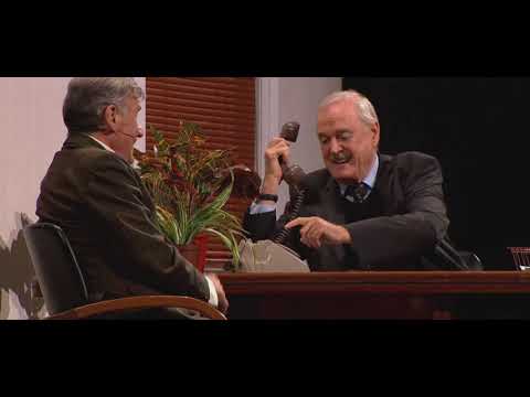 The lion tamer sketch + Lumberjack song