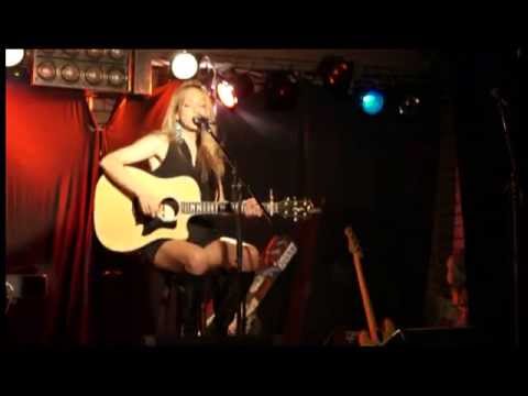 Promotional video thumbnail 3 for Melanie Dekker - A Voice Like Chocolate