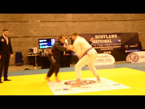 BJJ Scotland National Pro - Pawel Procaj vs Andrew Walsh - absoluto purple -110 kg