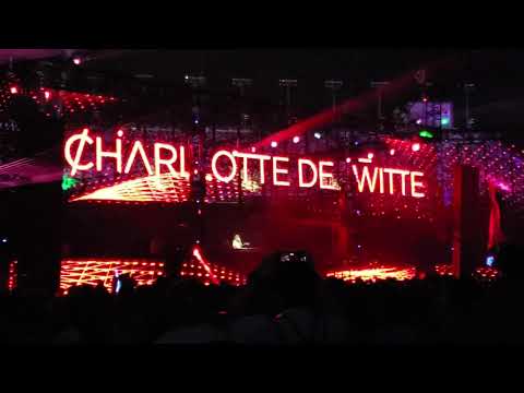 Charlotte de Witte edclv2019 neon garden Charlotte de Witte time warp EDC techno