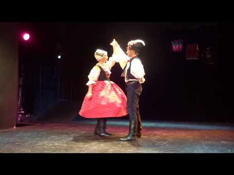 Folkl.soubor ROSÉNKA -Vánoce,Vánoce,skoro-li budete-č1/Praha2017