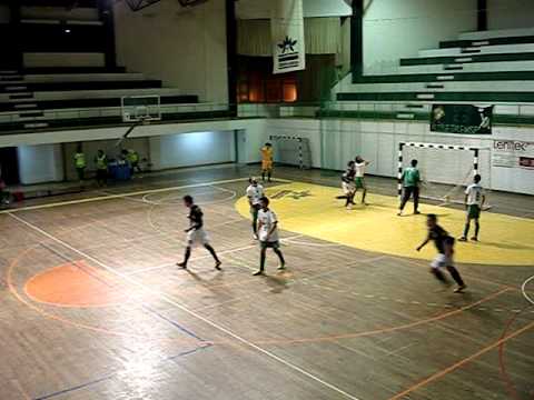 2011-01-15 Ribeirense 2 - 3 Mendiga [1º Golo da Mendiga - Tiago (nº 27)].MPG