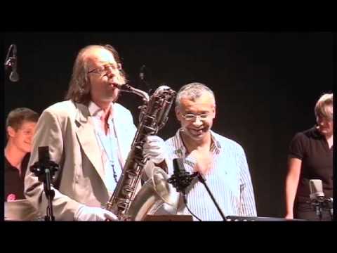 Uni Big Band Augsburg - Jumping at the woodside