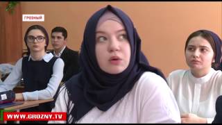 Заявление министра образования страны о хиджабах вызвало возмущение в обществе