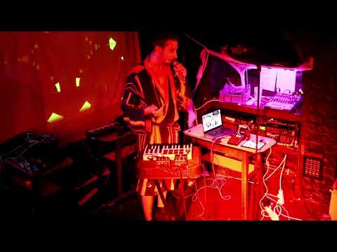 Manu Louis Live at The Spirit Of Gravity