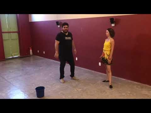 Aula de Forró Iniciante - Bilateralidade do giro simples - Forró New Roots