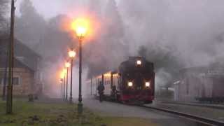 preview picture of video 'Dampfjäger Zittauer Schmalspurbahn Ausfahrt Oybin/ departure at Oybin station, Saxony'