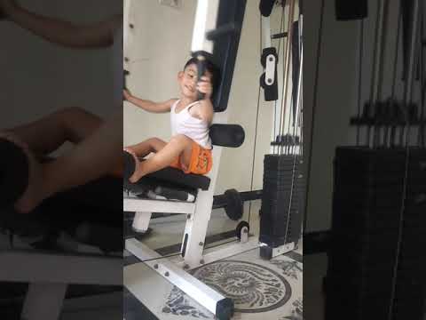 Latihan peregangan otot dada