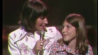 Helen Reddy  - You and Me Against The World (The Midnight Special / 1974)