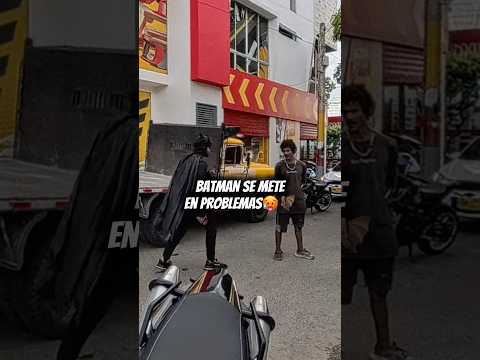 ¡Batman la terminó embarrando! 😱🥵🤣 #motovlog #alerta #bike #chisme #viral #batman #fyp #motos