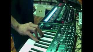 Nacho Marco plays "Open" on Roland AIRA System 1 + TR8 + TB3 HQ Audio