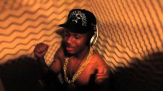 Mel of The Outfit, TX Spittin' HOT FYA