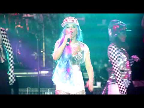 Loredana - Gliteratti feat. Daddy Caddy/BUG Mafia | LIVE in concertul MAGIC 2013