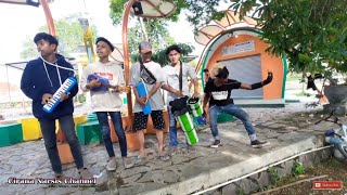 Download lagu Pengamen Alay dan Montal Mantul Entah Apa Yang Merasukimu mp3