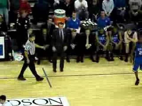 Paulus delivers the dagger