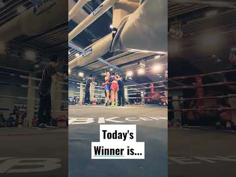 Today's winner is ... - Muay Thai Women's Match MBK Bangkok
