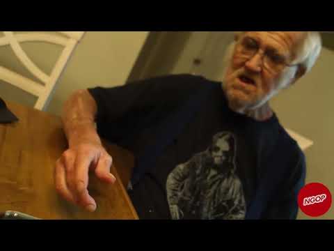 Gjyshi zevzek blen telefon të ri | NGOP.TV