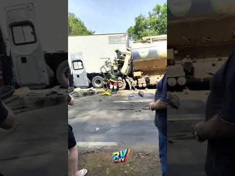 (( TRAGÉDIA NO RS )) Acidente entre dois caminhões na BR-386 deixa uma mulher morta em Pouso Novo RS