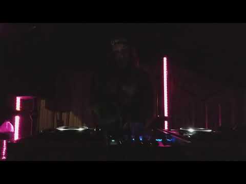 Low End Theory Huxley Anne Set