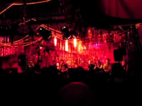 Doreen Schaffer & The Moon Invaders -  Simmer Down live @ Ernesto's Sittard