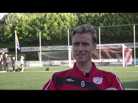 Vijf stellingen met BVV Barendrecht-spits Peter de Lange: 'Ik sluit mijn carrière hier af'