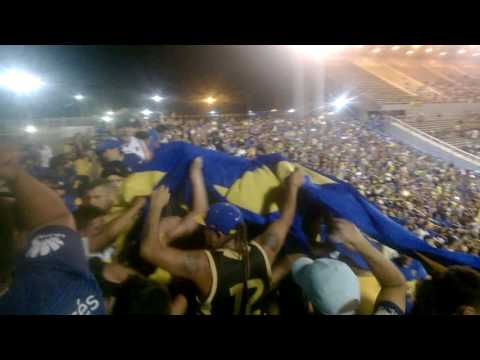 "PREVIA + ENTRADA DE LA 12 EN MAR DEL PLATA VS ESTUDIANTES DE LA PLATA" Barra: La 12 • Club: Boca Juniors