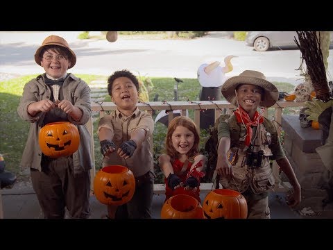 Thumbnail of the video: Happy Halloween