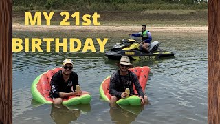 CAMPING AND WATER SKIING AT FONG ON BAY TINAROO