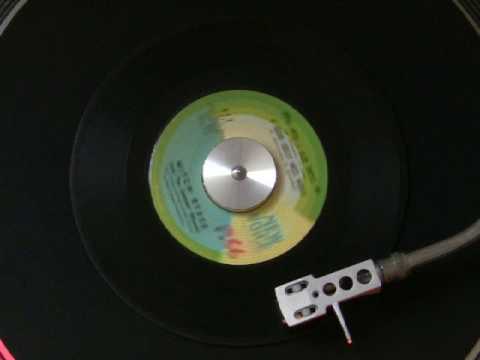 Mitch Ryder And The Detroit Wheels - Devil With A Blue Dress On & Good Golly Miss Molly 45 RPM vinyl