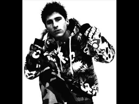 ShoLe QliraM feat eed MC