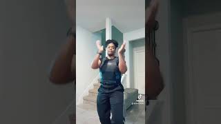 Leg shaking by R Kelly