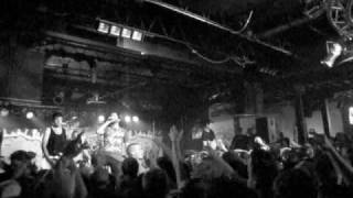 A Day To Remember - Heartless (LIVE HQ)