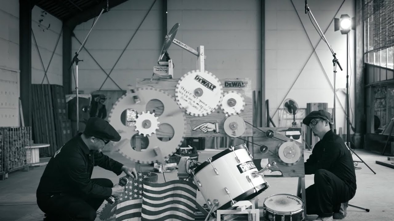 Drum Band driven by a driver