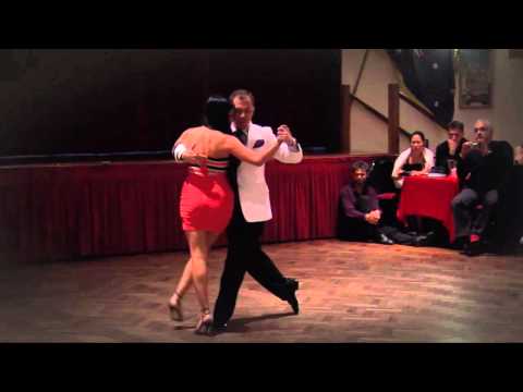  Sebastian Missé  and  Andrea Reyero  are  dancing  to  the  tango  "  No Quiero Perderte  "
