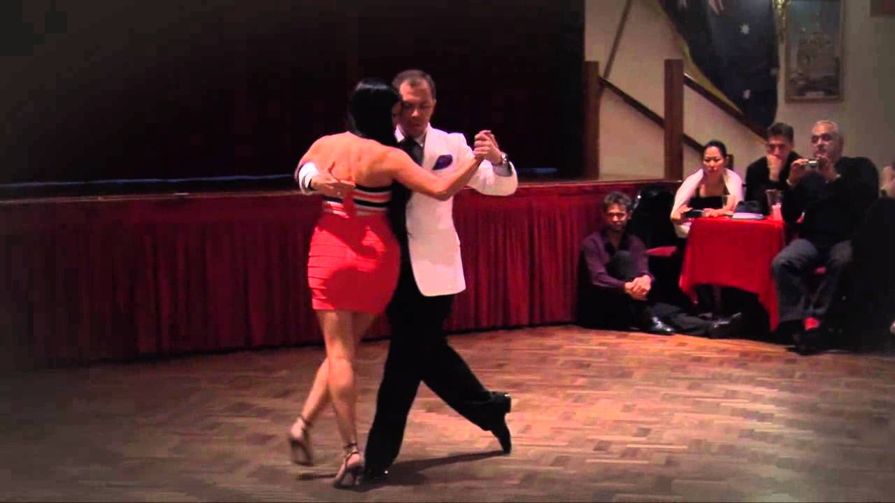 Sebastian Missé y Andrea Reyero - Sydney Tango Salon Festival 2011 - Welcome Milonga - Dance 1